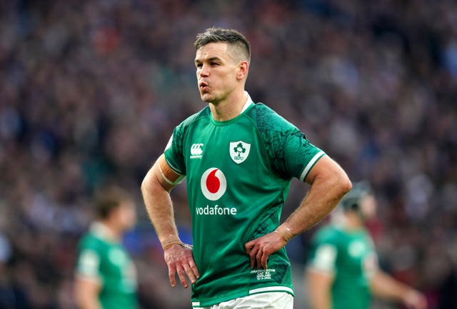 Ireland captain Johnny Sexton was forced off by a head injury