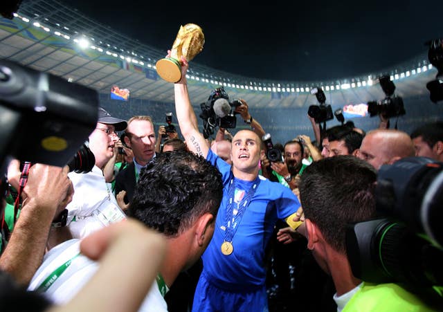 Fabio Cannavaro with the World Cup Trophy in 2006