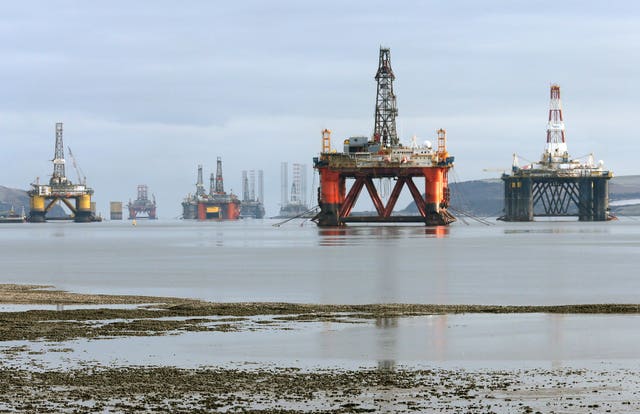 Oil rigs in Cromarty Firth