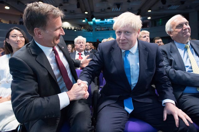 Jeremy Hunt congratulates Boris Johnson