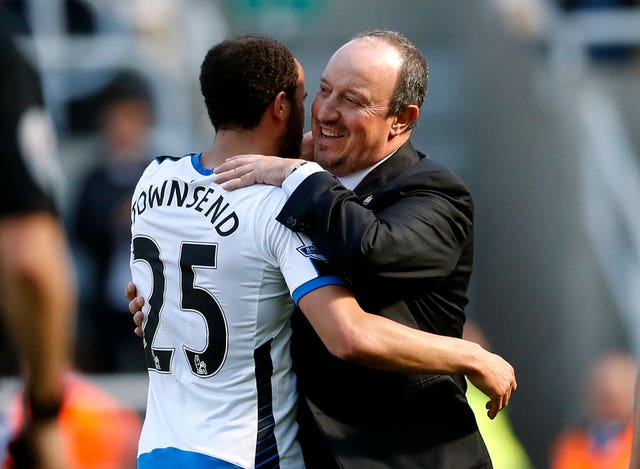 Andros Townsend and Rafael Benitez embrace