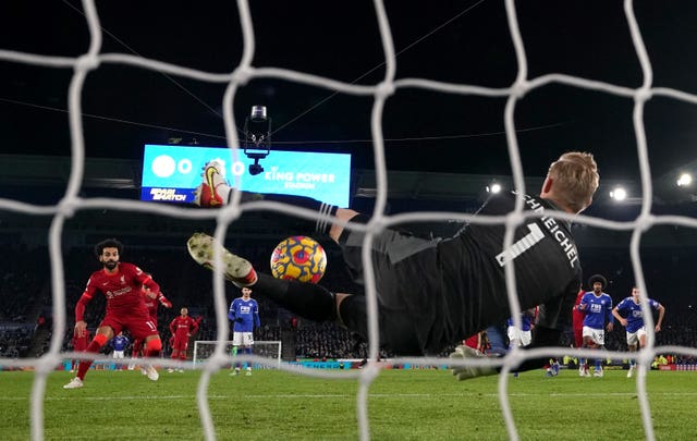 Ademola Lookman and Kasper Schmeichel earn Leicester win over Liverpool PLZ Soccer