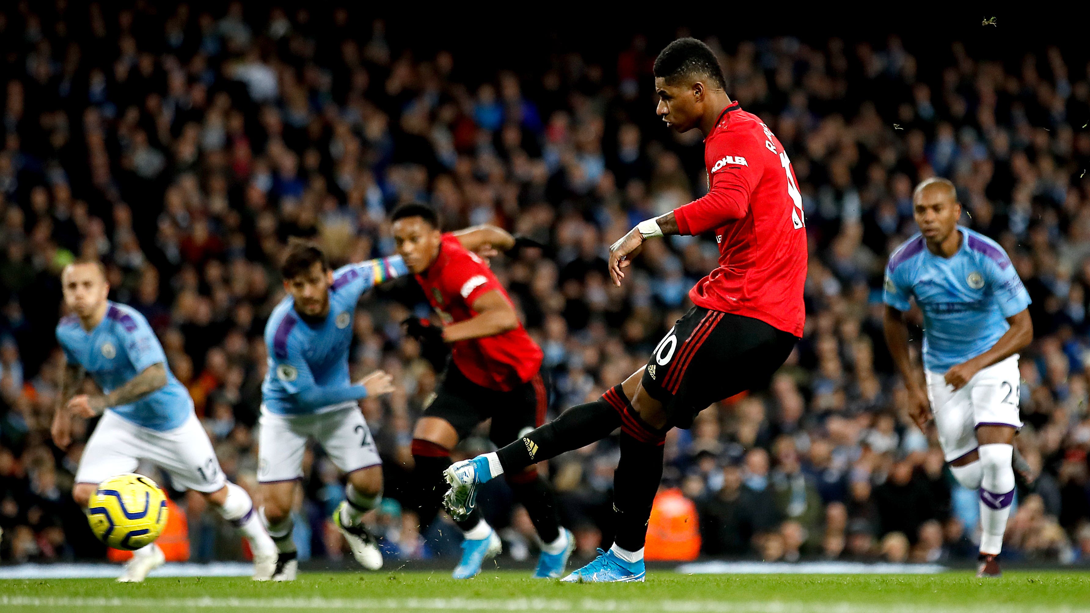 Marcus Rashford relishes challenge of reeling in Manchester United’s