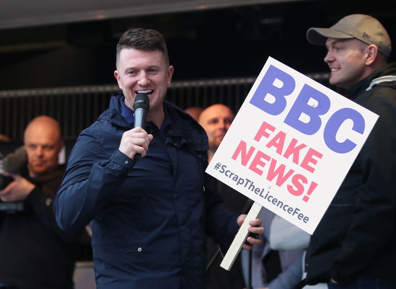 Tommy Robinson urges supporters to cancel TV licences in protest