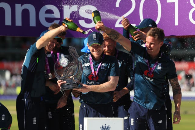 Eoin Morgan lifts the trophy after England's 5-0 ODI series win against Australia