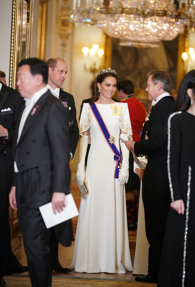 New tiara choices for Kate and Camilla at South Korean state banquet ...
