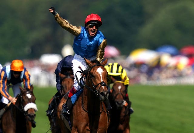 Frankie Dettori celebrates aboard Courage Mon Ami after winning the Gold Cup 