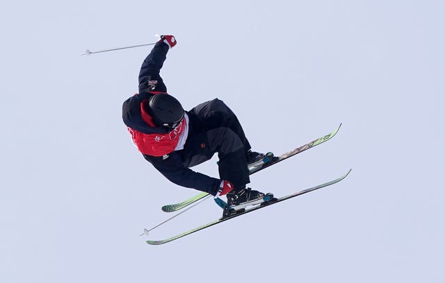 Kirsty Muir competes