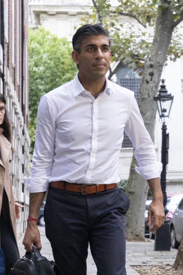 Rishi Sunak leaves his campaign office in London
