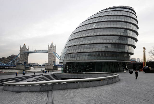 Buildings and Landmarks – City Hall – London