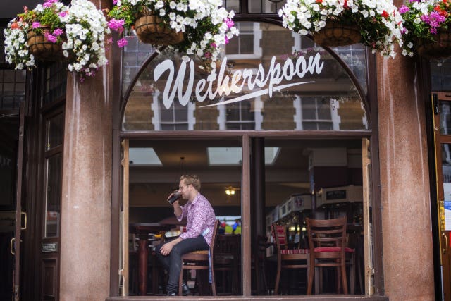 J D Wetherspoon financials