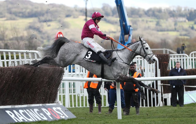 Petit Mouchoir renews rivalries with Footpad at Punchestown