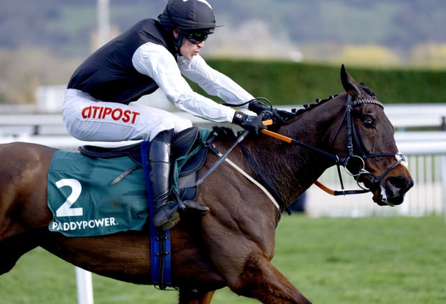 Flooring Porter winning the Stayers' Hurdle in 2022