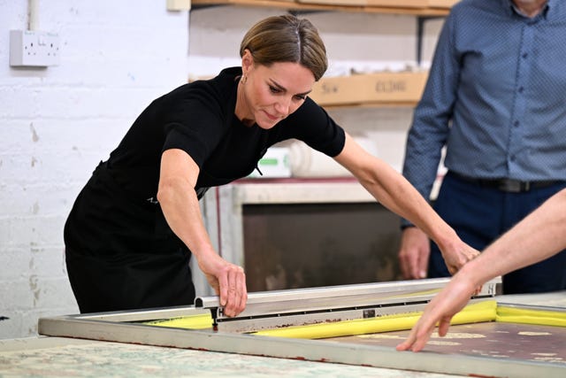 Kate creates a screen print during a visit to Marina Mill 