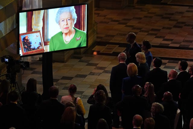 Queen Misses Remembrance Sunday Service At Cenotaph Due To Sprained Back Express And Star