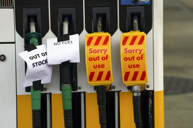A Shell petrol station in Bracknell, Berkshire, which has no fuel. 