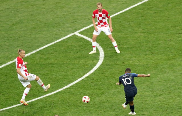 Kylian Mbappe scores France's fourth 