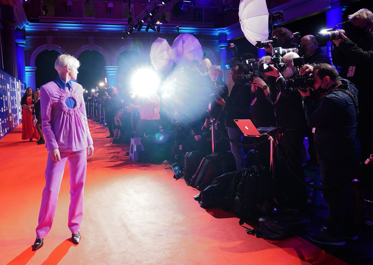 Emma Corrin recalls ‘exhilarating’ nude Lady Chatterley’s Lover scenes in Wales | Shropshire Star