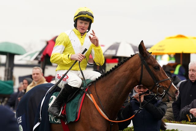 Honesty Policy and Sam Ewing after winning at Navan