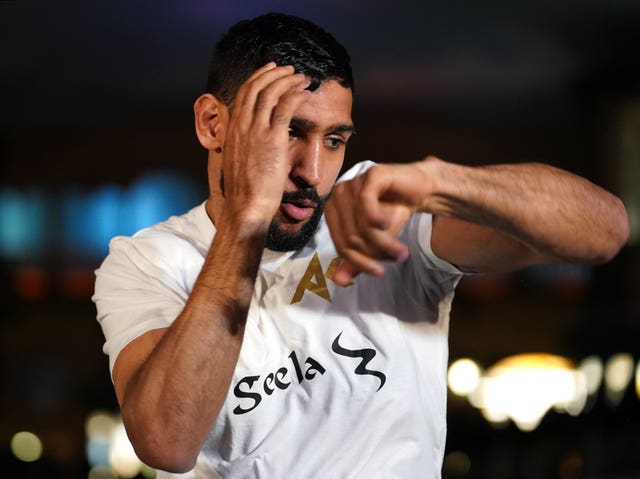 Amir Khan took place in a public workout at the Old Trafford Centre on Wednesday