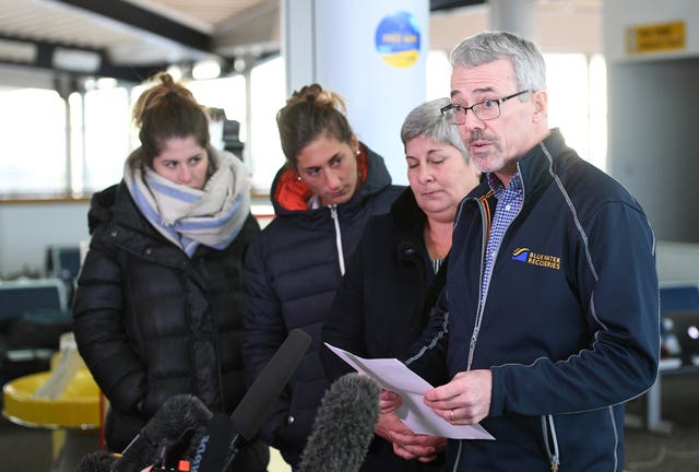 Blue Water Recoveries director David Mearns with Emiliano Sala’s sister Romina (second left) and mother Mercedes