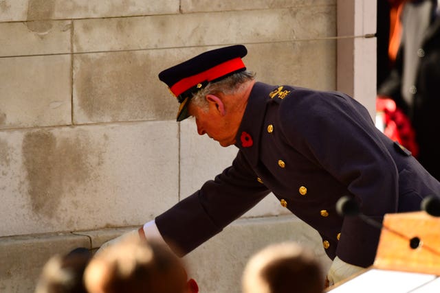 Prince of Wales lays wreath