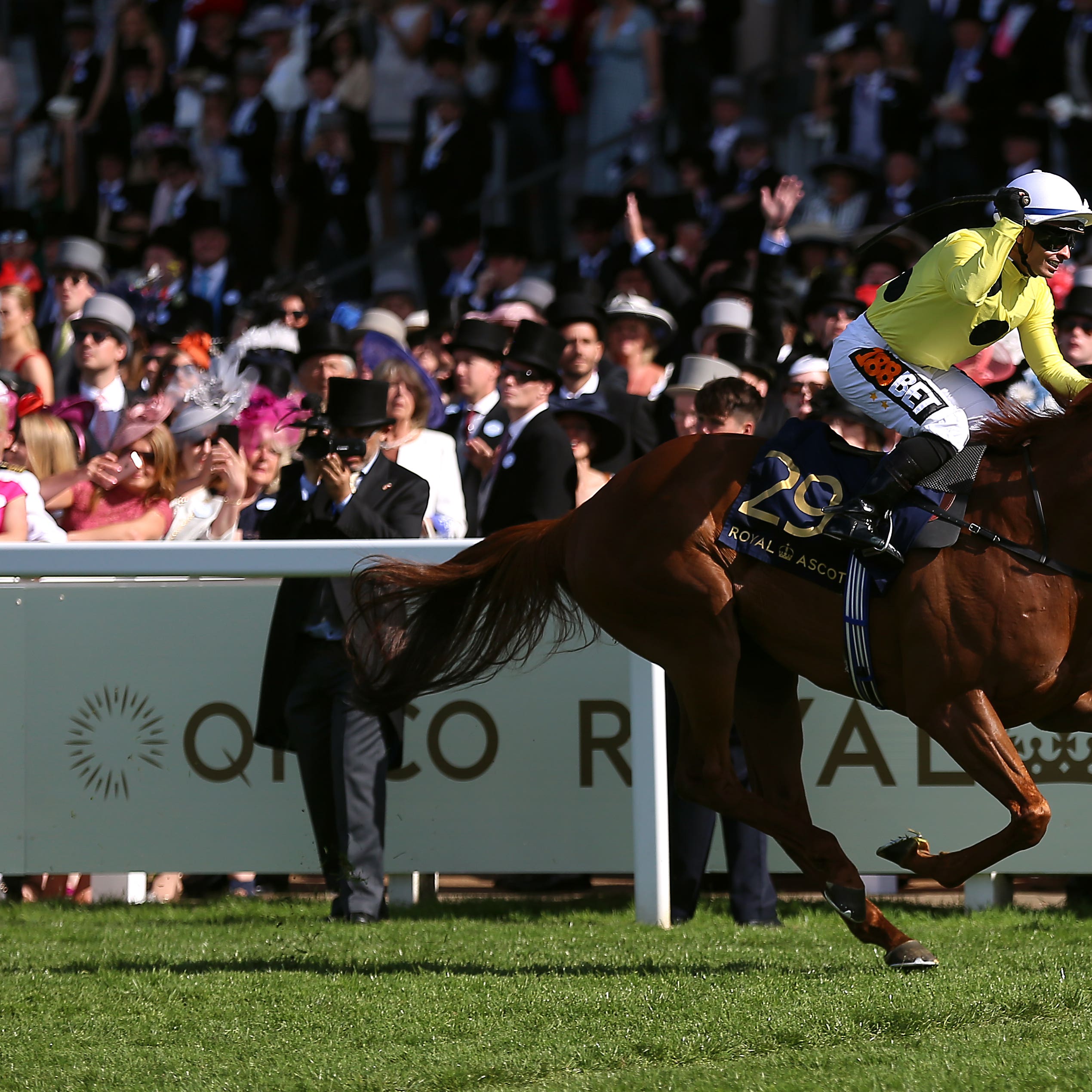Silvestre de Sousa salutes the crowd as Ostilio wins the Britannia Stakes