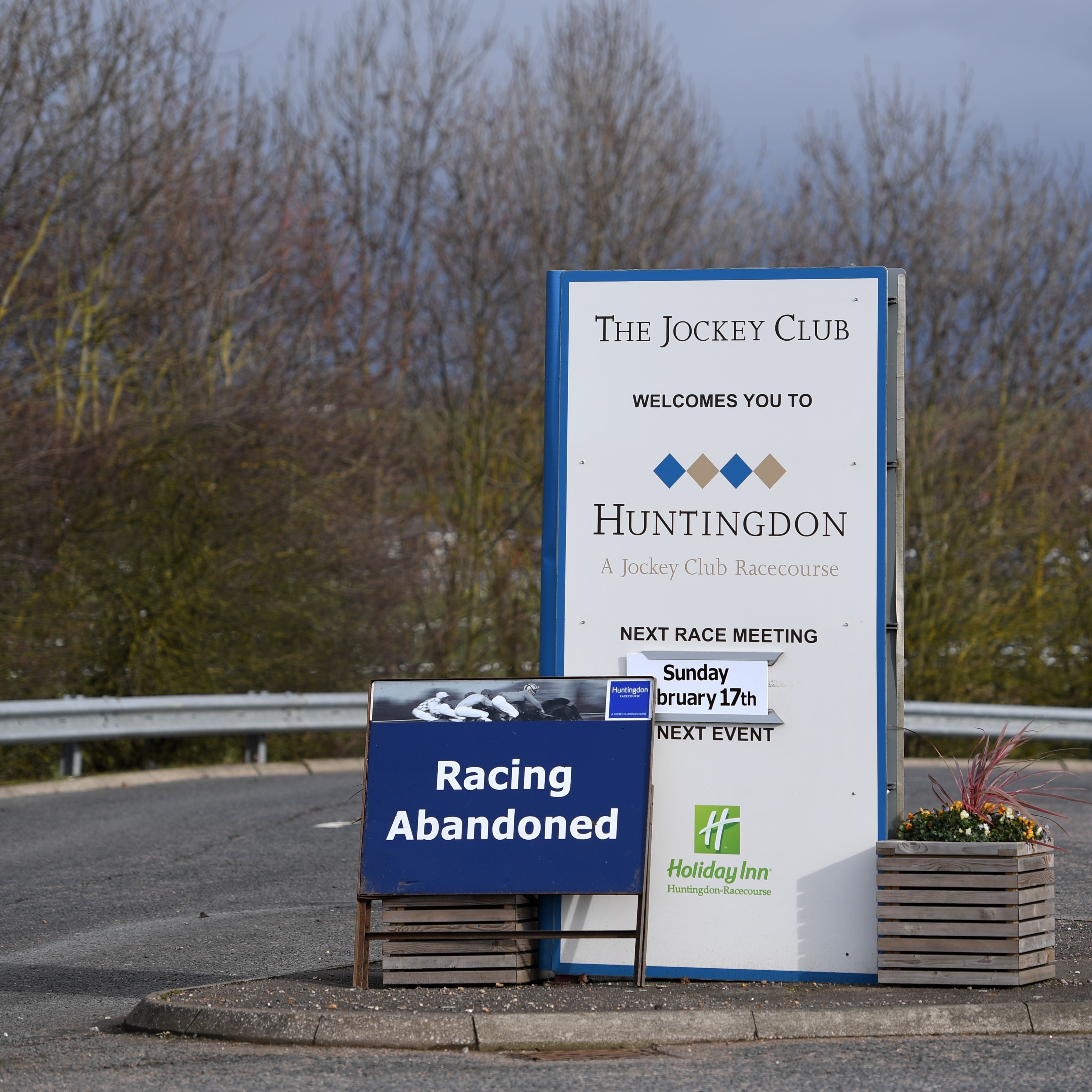 Huntingdon was forced to abandon its Sidney Banks meeting due to equine flu