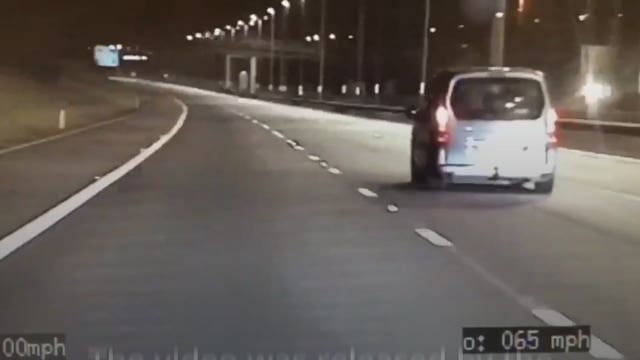 Middle lane hogger