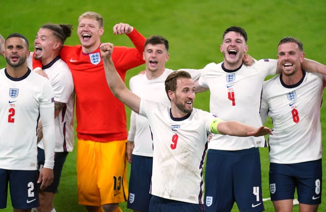 England players celebrate at full-time 