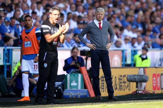 Wagner presented Wenger with a commemorative shirt ahead of his final game as Arsenal boss