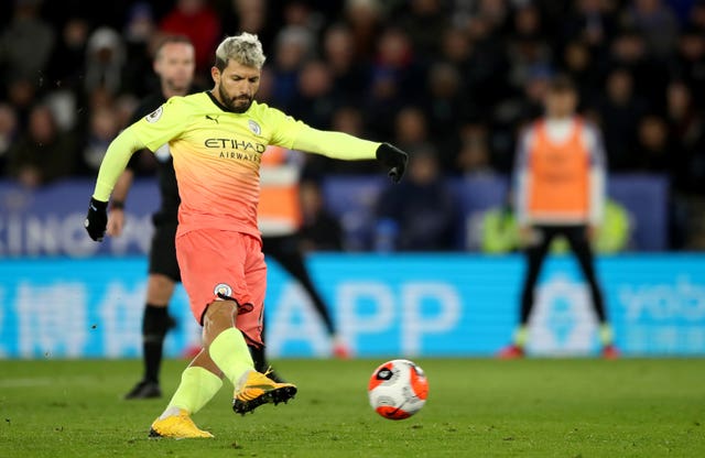 Sergio Aguero misses a penalty at the King Power Stadium 