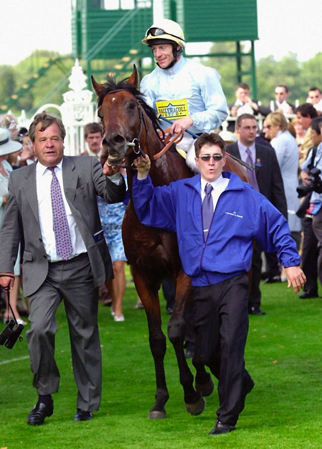 Sir Michael Stoute (L) with Golan ridden by Kieren Fallon