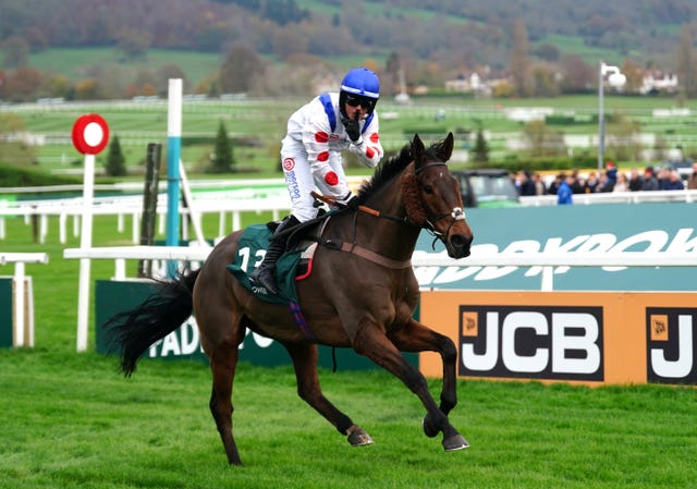 Il Ridoto and Freddie Gingell winning the Paddy Power Gold Cup