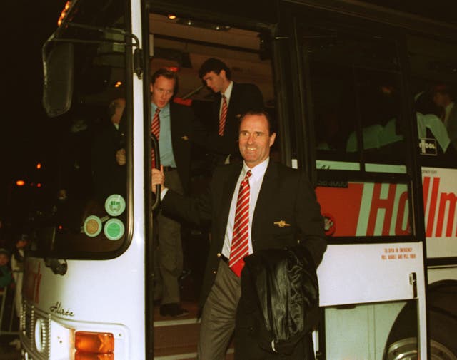 George Graham (right) was the manager at Arsenal when they won 14 games in succession in 1987