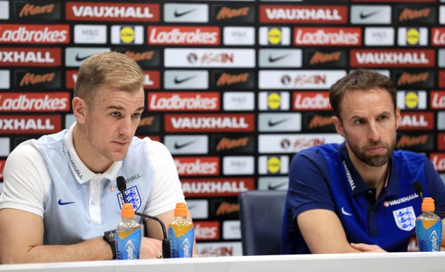 Gareth Southgate (right) has previously spoken about Hart's professionalism 
