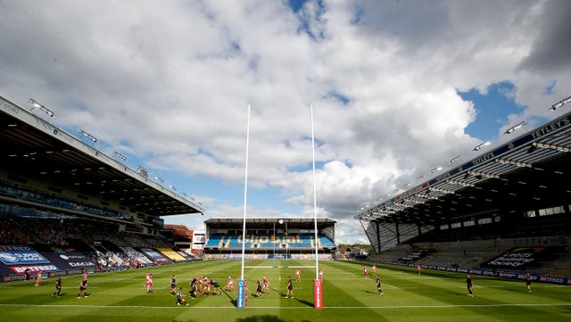 The match between St Helens and Catalans Dragons was the first of a double-header at Headingley 