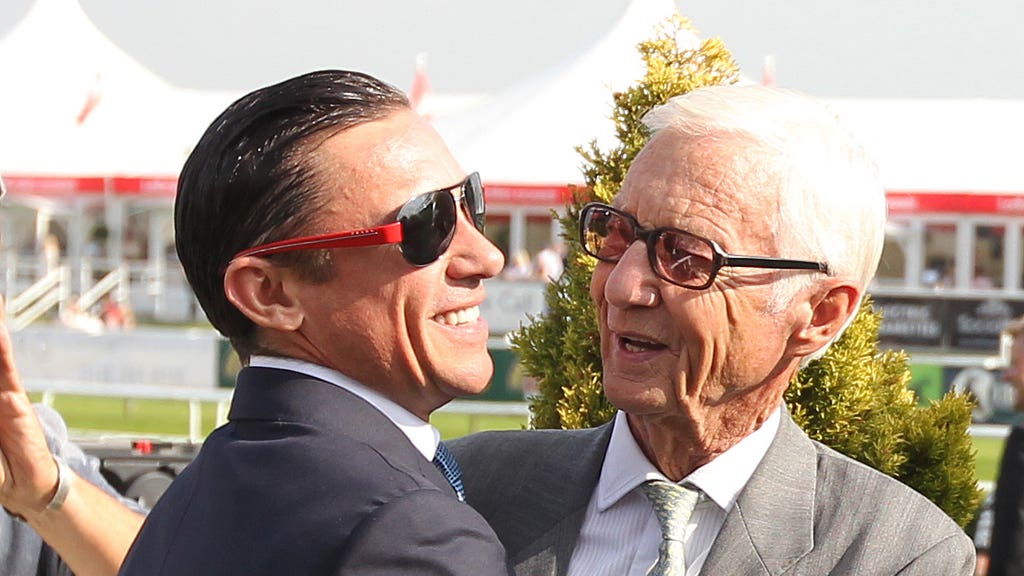 Frankie Dettori will lay a wreath in honour of friend and hero Lester Piggott at Epsom on Derby Day