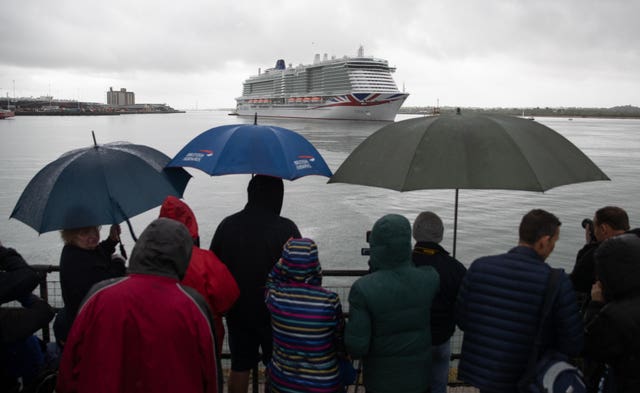 Cruise ship arrives