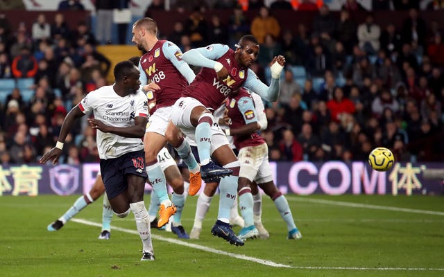 Sadio Mane nods in the winner