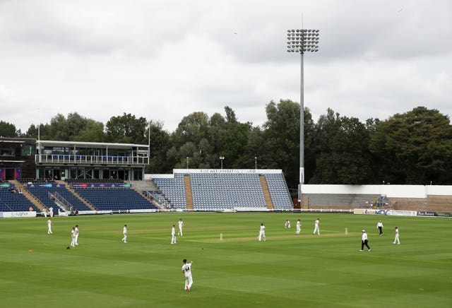 The rain stayed away for the majority of day three between Glamorgan and Gloucestershire at Sophia Gardens