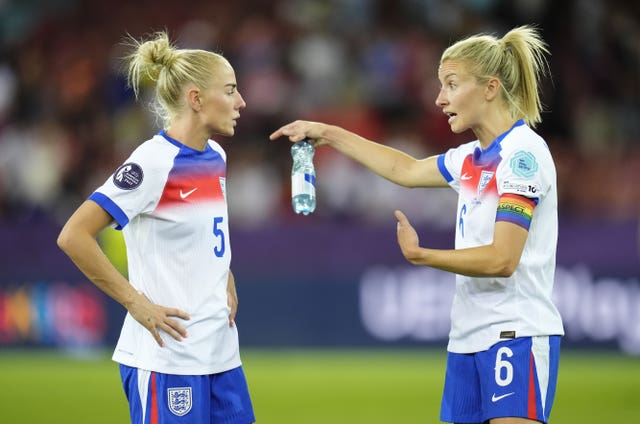 Alex Greenwood (left) and Leah Williamson reflect on the defeat 