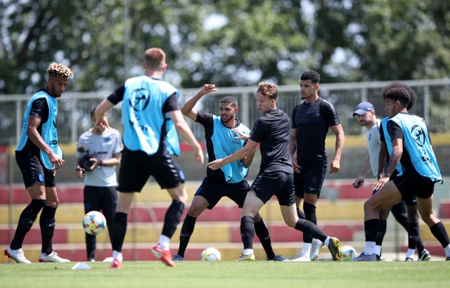 England preparing for their clash with France