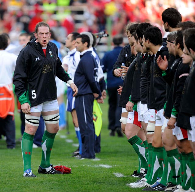 Alun Wyn Jones, left, gives Wales a team talk before a Six Nations game against Italy