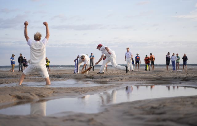 Bramble Bank cricket match