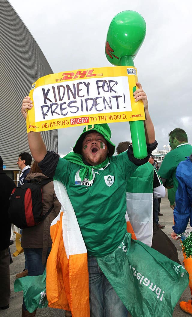 An Ireland fan shows support for Kidney at the 2011 Rugby World Cup