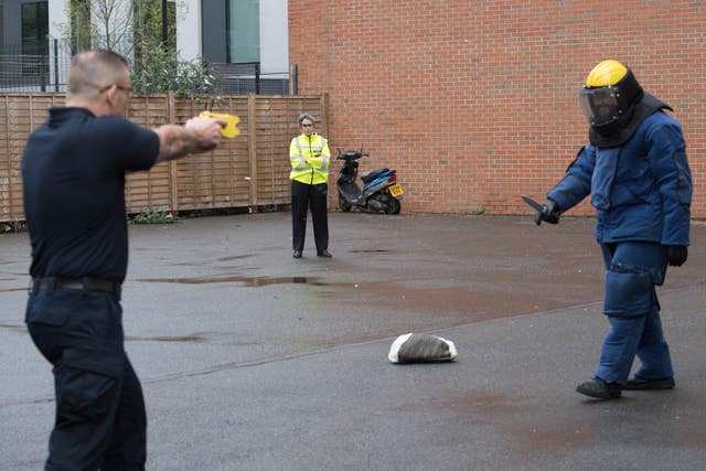 Met Police Taser training session