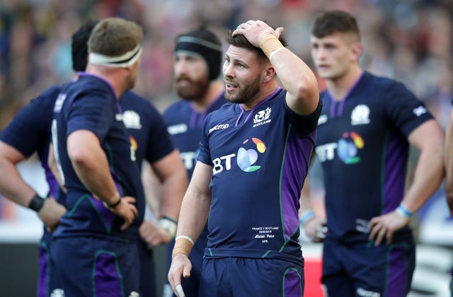 Scotland went down 27-10 to France in Paris