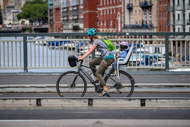 PM launches cycling initiative