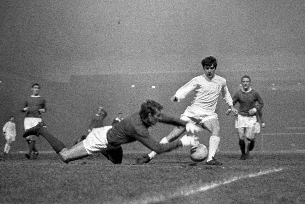 In pictures: The career of Leeds great Peter Lorimer | The Gazette